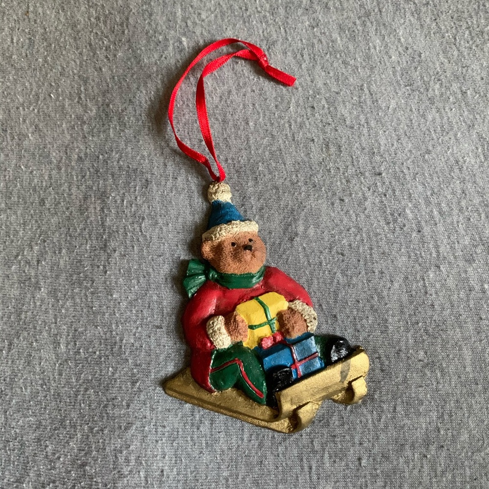 Christmas bear sledding ornament!